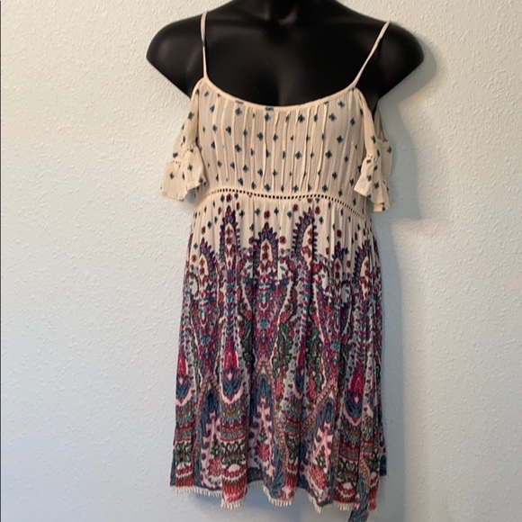 💜💜 Ladies Beautifully Colored Dress Size Small - Picture 1 of 10
